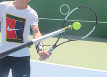 Rotating tennis trainer instructor guidance action upper spin cutting interception serve fixed action practitioner