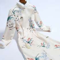 Qi Wei modified version of cheongsam women's winter plus velvet padded 2021 new young Chinese winter dress