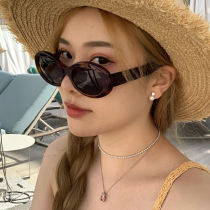 Summer sentiment of retro BAO WEN sunglasses is superior in Europe and America and the elliptical cat eye sunglasses concave