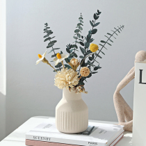 Dry flower ornaments in the living room light luxury high-end immortal high-end real flower table on the dining table
