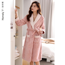 2021 New robe ladies pajamas autumn and winter coral velvet padded velvet flannel long bathrobe