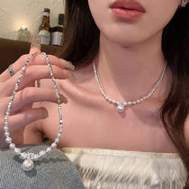 Broken Silver more than two Series _ Light Extravagant Advanced Sensation Pearl Necklace Woman 2023 New refined French style lock bone neck chain