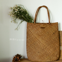 Handmade grass woven flower basket home homestay retro scene window model room decoration floral ware personalized ornaments