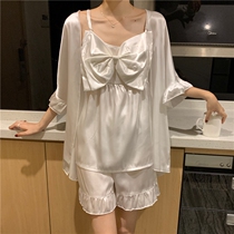 Chao age reduction series ~ thick girl heart S F Elizaba ice silk pajamas female sexy suspenders three sets