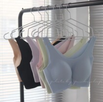Wearing a like without being comfortable enough to fly | SINMIRE Upgrade in Cloud Dot lingerie No-ring bra