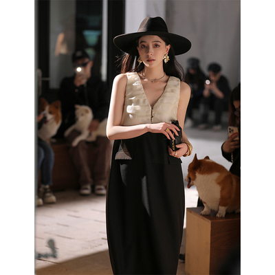taobao agent Xia Shiwen Hepburn Hyben Theater Laiser's contrasting stitching dress, female summer sleeveless V -neck A -line gentle breeze skirt