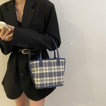 Rienda Suelta womens bag 2021 new flagship store official website grid portable tide shoulder bag small ck2204