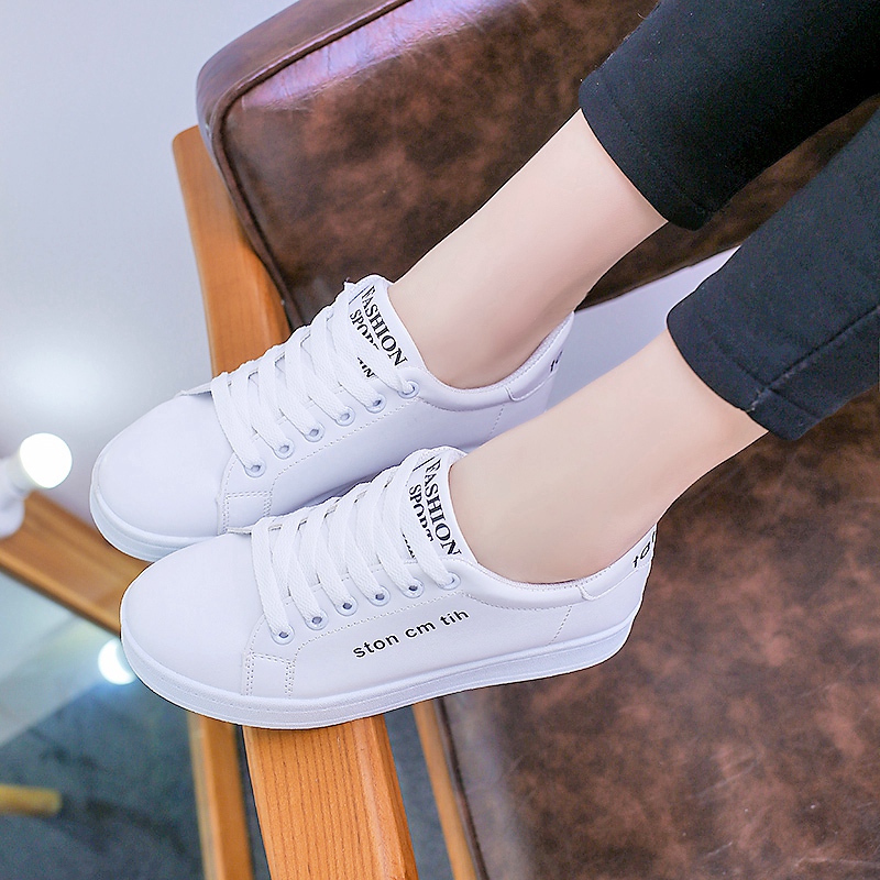 Small white shoes female shoes 2018 new spring and summer Korean fashion wild casual shoes flat sole shoes shoes students