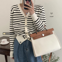 Soft glutinous glutinous black and white striped knit cardiovert blouse with female spring gentle wind V neckline with long sleeve sweater external hitch