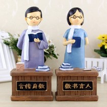 Students give teachers graduation gifts to thank teachers practical gifts Kindergarten female opening season teacher commemorative ornaments