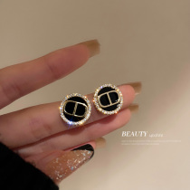 Xiaoxiang earrings 2022 new trendy light luxury niche design earrings high-end temperament ladies retro earrings