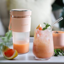  Crushed Ice Juicer Small Portable Accompanying Fried Fruit Juicer Home Beat Electric Mini Wireless Juicing Cup