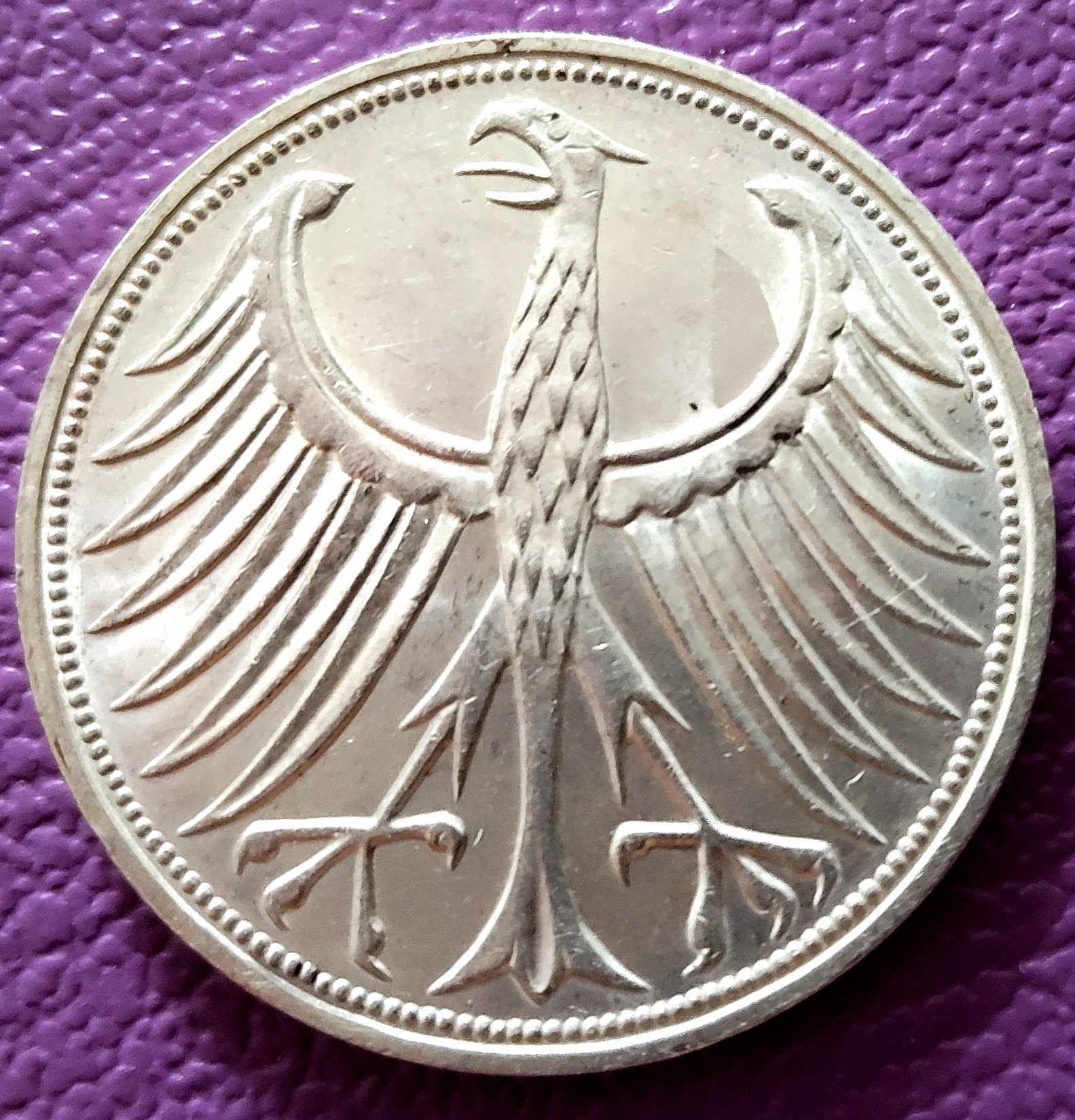 1970年德国5马克银币收藏指南：斯图加特造币厂F版，银币爱好者必看！-旅游-淘宝好物网