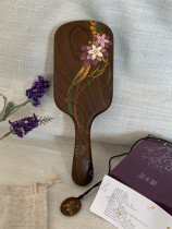 Carpenter Tan gift box hair care massage comb Fengyin creative gift birthday gift to send elders to friends