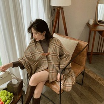 Korean Plaid cloak shawl 2021 New Wild loose British style temperament small coat female spring and autumn