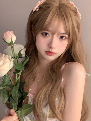 taobao agent A bite of a meow wig female long curly hair is naturally realistic lolita net red Korean gentle jk daily full nipple wig