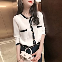 Small fragrant wind ice silk stitch sweatshirt spring and summer new thin section short gold silk side name Yuanyuan temperament blouse cardiovert jacket woman