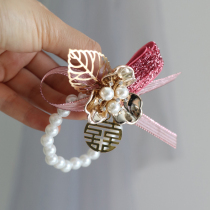 Pink wedding wrist flower Sister group bracelet Bride wedding wrist flower Bridesmaid hand flower Wine party wrist flower