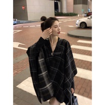 Korean style chic cloak coat 2021 new spring and autumn design sense niche temperament plaid woolen shawl coat women