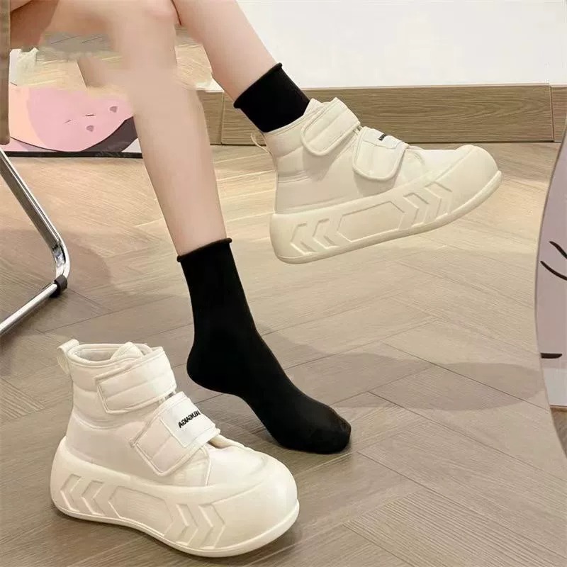 Ugly and Cute Big Head Bread Shoes Women's 2023 Winter New Thick Sole Small Audience Velcro Show Thin and Plush High Top Little White Shoes