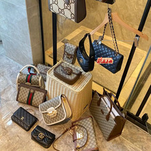 Женская кожаная команда Vantie Gucci специализируется на переоборудовании старых сумок, переоборудовании под заказ, ремонте, переоборудовании под цвет и предоплате за женские сумки.