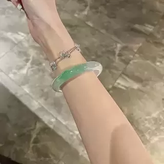 半山半水の高冰種缅甸翡翠バングル 2個セット大清乾隆年製古董品 楽天市場】□龍香堂□☆美品！ミャンマー氷種翡翠バングル58mm