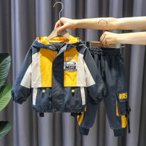 Boys autumn suit 2022 new Korean version of childrens clothing boy three-color hooded casual sports autumn two-piece tide