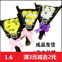 Tomb Sweeping Festival Sweeping Tombs Flowers and emulates Flowers Bouquet On the Tomb Hand Holding plastic fake flower cemeteries to put flowers and sacrificial items flowers