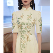Chinese cheongsam evening dress female spring and autumn 2021 New White engagement banquet temperament dress usually wear