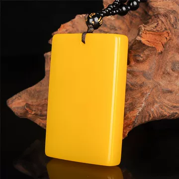 天然黄竜玉平安牌ペンダントと田玉无事牌ペンダント平安牌玉ペンダントR3 天然黄竜玉平安牌ペンダントと田玉无事牌ペンダント平安牌