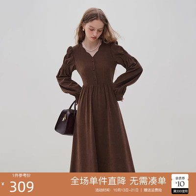 taobao agent Retro demi-season wavy dress with sleeves, French retro style, long sleeve, 2023 collection, V-neckline