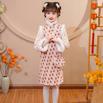 Qipao girls winter style 2022 new winter retro gown with long sleeve garnter and little girl Baiyears little flag robe superfairy