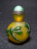 Qing Dynasty yellow green cover glazed Dragonfly butterfly big snuff bottle