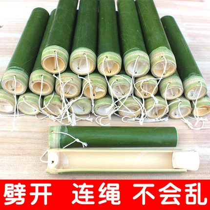 Свежая бамбуковая трубка рисовые пельмени из бамбуковой трубки плесени с одним узлом бамбуковой трубки.