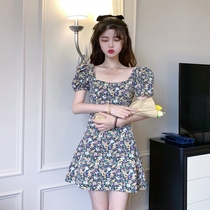2021 new waist thin light luxury high-end socialite temperament goddess Fan gentle wind French bellflower dress