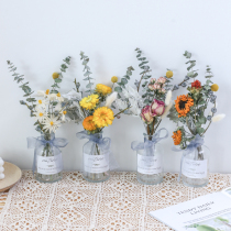 Small daisy Eucalyptus light luxury dried flower bouquet living room decoration net red real flower air-dried south perched in the wild home decoration