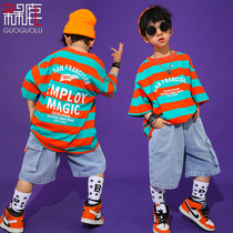 61 children acting out of the street dance wave fashion boy hip hop suit hiphop walk show Tide Brands Fried Street Kids summer