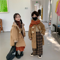 Korean version of autumn and winter childrens college wind hooded woolen coat baby long horn buckle card Chi trench coat foreign style