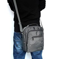 2022 new mens bag WATERPROOF NYLON Oxford Canvas Man Bag Portable Casual Bag Single Shoulder Inclined Cross Back
