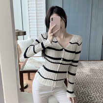 chic striped V-neck long sleeve knitwear age temperament cardigan early autumn ins coat womens thin sunscreen shirt