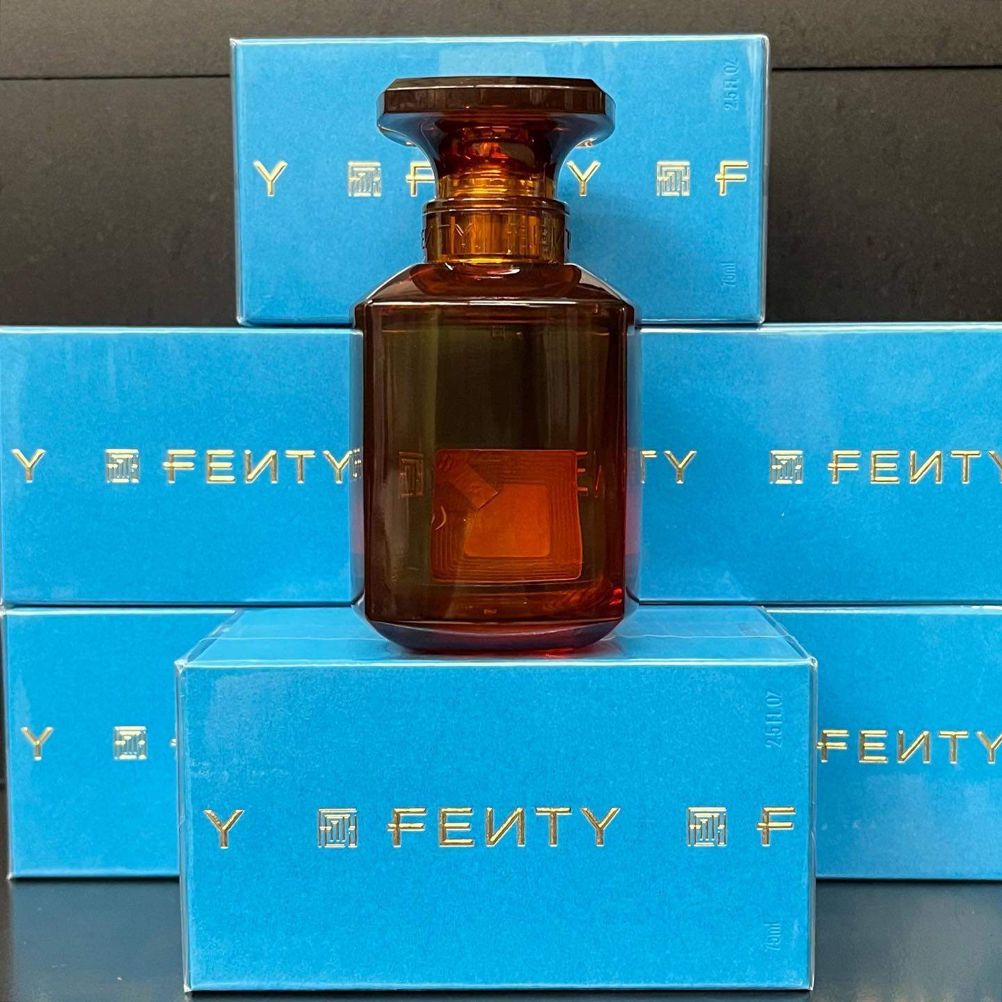 Fenty Beauty浓香来袭：Rihanna的个性印记_香水_淘宝美妆网