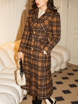 TOP home Korea imported dyed coffee Plaid retro English Plaid long woolen coat coat women