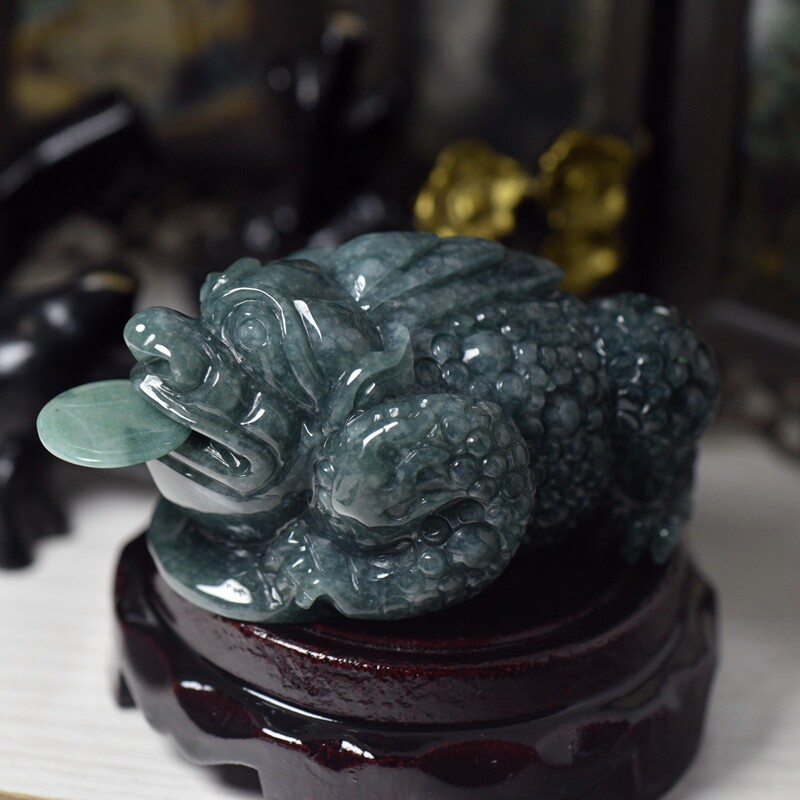 【翡翠？】青蛙神(蟾蜍)玉器置物　手把件 小擺件 翡翠？】青蛙神(蟾蜍)玉器置物 手把件 小擺件 【公式通販】