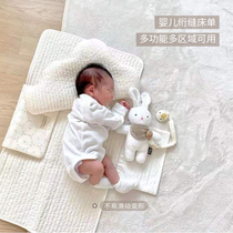 Multi-functional) Korean ins baby quilted sheets baby out small ground cushion newborn dirty small sheets