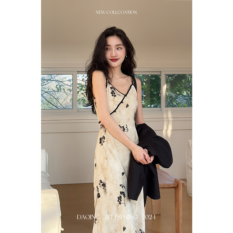Xu Daqing【Mei Ling】涼しい梅の花ジャカードシフォンVネックサスペンダードレス新しい中国風ウエストロングスカート