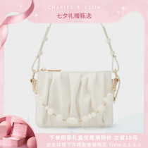 (Tanabata gift)CHARLES & KEITH WOMENs bag CK2-20270749 Really sweet beaded pleated bag