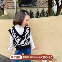  Omelet mm girls wool waistcoat 2021 spring and autumn new female baby autumn Western sweater jacket children vest