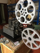American 40s 16mm Vigorously AMPRO cinema projector projector with original speaker warranty for 1 year