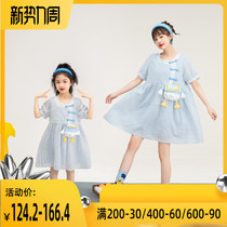  Parent-child dress mother and daughter cartoon girl dress 2021 summer new Western style bubble sleeve girl plaid skirt children