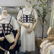 2022 New Summer Design Sensation Small Crowdflowers Waistcoat Small Harnesses Loose Outside Hitch Embroidery Short Chrysanthemum Vest